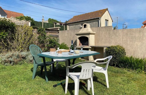 Wimereux Ski Chalet | A unique, quiet, all-wood chalet just a stone's throw from the sea!