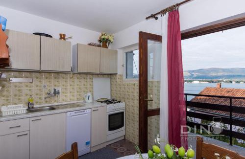 Arbanija Apartment | A1 - large apt with big terrace balcony & sea view