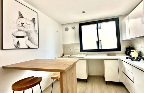 La Marsa Apartment | A12 Stylish and Modern 2bds in La Marsa