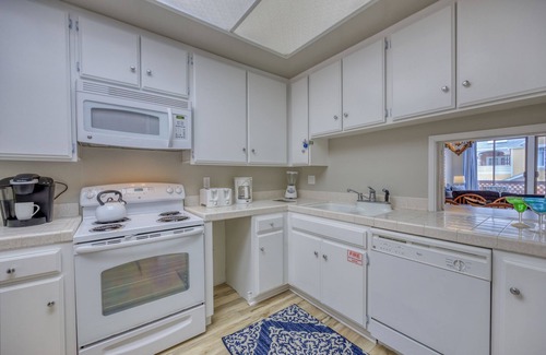 Avalon Condo | A13: Remodeled Bahia Vista 2 Bdr + 2.5 Bath Townhouse Style Condo with POOL