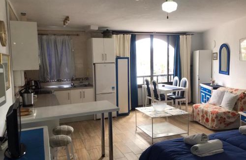 El Madronal Apartment | AA Estudio Las Americas 16