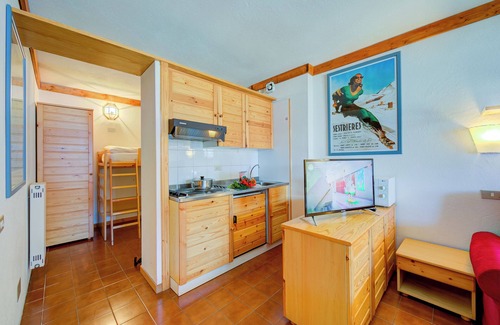 Grangesises Apartment | Abeti A2-03 few min From ski