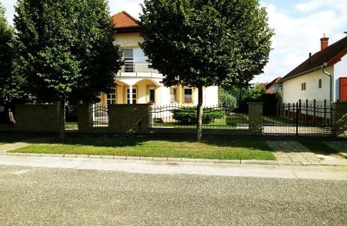Buk Apartment | Abigel Thermal Apartman
