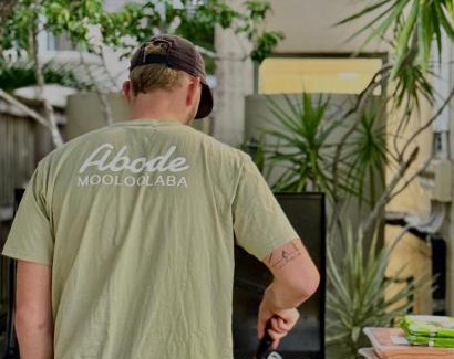 Mooloolaba Hostel | Abode Mooloolaba, Backpackers & Motel rooms
