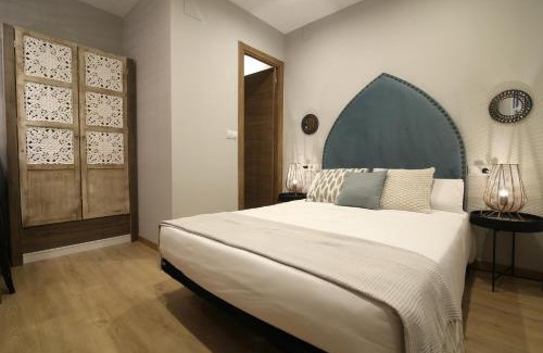 Barrio de La Latina House | AbraCadabra Suites