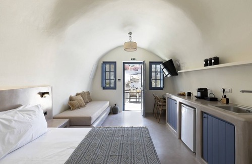 Messaria House | Acave Santorini Suites