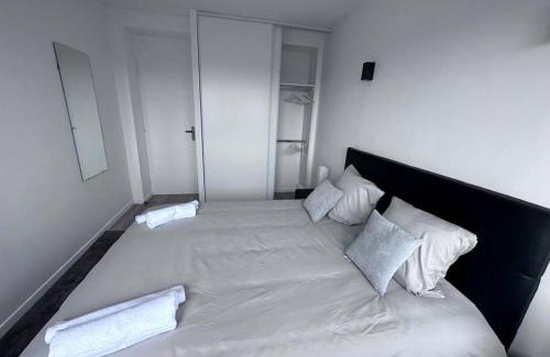 Maisons-Alfort Apartment | Accès rapide à Paris & Disney avec parking