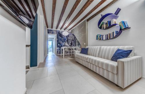 Dorsoduro Apartment | Accademia Palace Venice By Casa da Suite