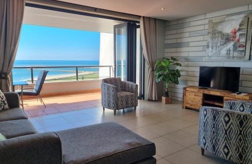 Durban Point Apartment | Accommodation Front - Immaculate 4 Sleeper with Ocean & Harbour Views