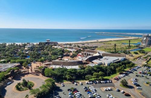 Durban Point Apartment | Accommodation Front - Immaculate 4 Sleeper with Ocean & Harbour Views