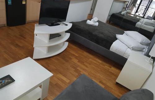 Potts Point Apartment | Accommodation Sydney Potts Point Pet Friendly studio apartment with balcony
