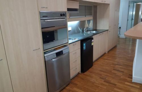 Potts Point Apartment | Accommodation Sydney Potts Point Pet Friendly studio apartment with balcony