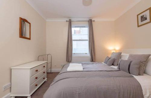 St. Andrews House | Achaniar Cottage