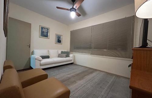 Centro Apartment | Aconchegante apartamento de 2 quartos - Pertinho da Praia