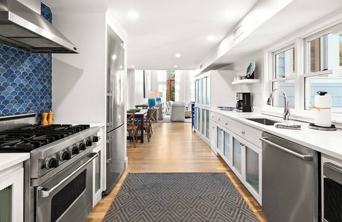 Seaside House | Across from Heated Pool, 2 Minutes to Beach, and Newly Renovated. With Gulf View