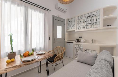 Naxos Town Apartment | Adama's Suites Naxos