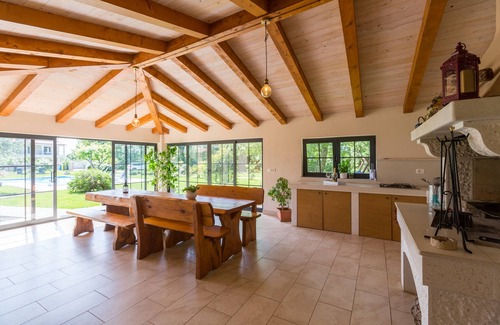 Susnjici Apartment | Adelia for 2 persons, pool, beautiful garden, only 10km from Porec and beaches.