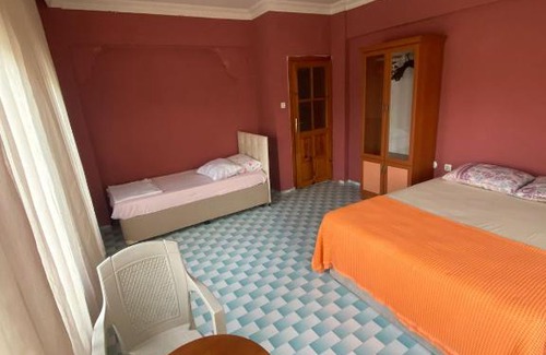 Fethiye City Center Hostel | Adonis Bistro Cafe Bar