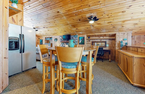 Gilford Cottage | Adorable cottage with a full kitchen, gas fireplace, pool, koi pond, & gazebo