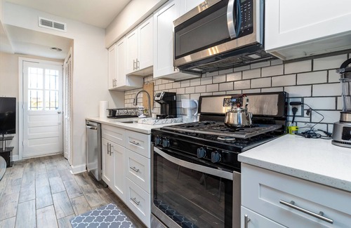 Kingman Park Condo | Affordable and Comfortable Stay in DC with Dedicated Parking Space