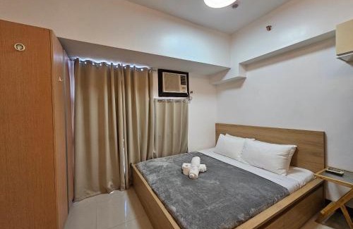 Pinagsama Apartment | Affordable Condo Suite with 150mbps WIFI and Netflix