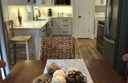 Holland Cottage | Affordable Vacation Home Close to Beaches