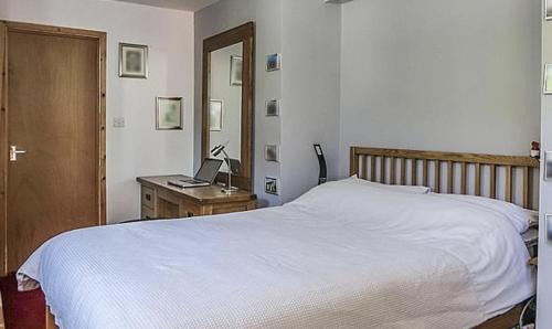 Cwmduad Hotel | Afon Duad Inn