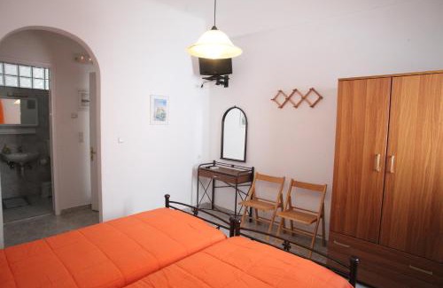 Ermoupoli Apartment | Afroditi Syros