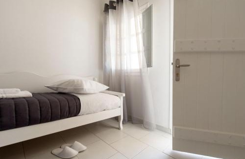 Imerovigli House | Agave Santorini Design Boutique Hotel