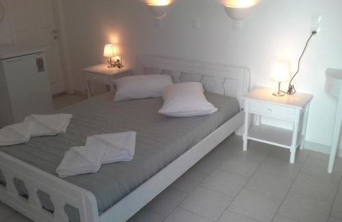 Imerovigli House | Agave Santorini Design Boutique Hotel