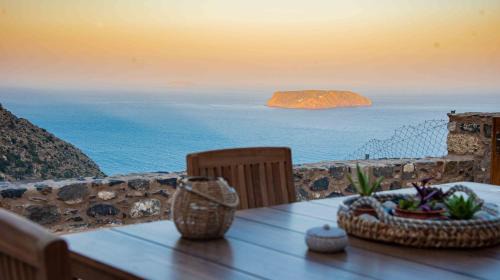 Nisyros Apartment | Agnanti Mountain & Sea Hideaway