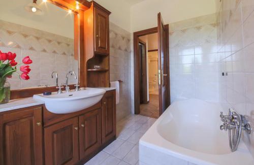 Lisciano Niccone Apartment | Agriturismo Le Fornaci - Appartamento Granaio