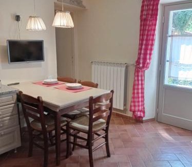 San Giuliano Terme Apartment | Agula Relais appartamento
