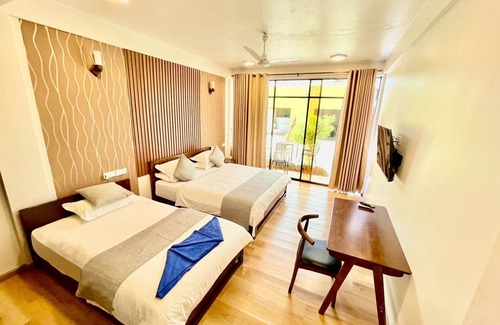 Thoddoo Bed & Breakfast | Ahola Thoddoo