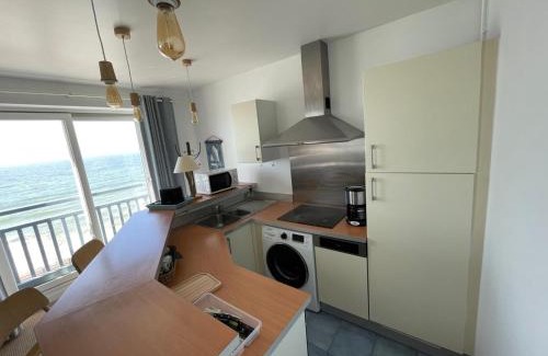 Ambleteuse Apartment | Aiguemarine - Vue Mer & Fort - Confort & Evasion