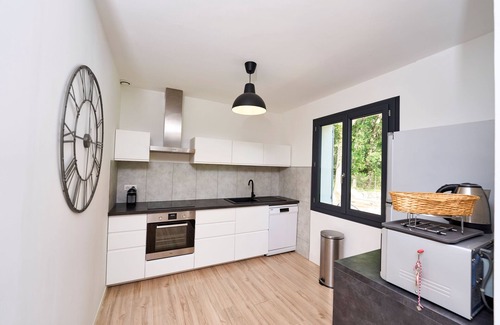 Velleron House | Air-conditioned villa in the heart of Provence, swimming pool, for 8 people, in absolute peace and quiet