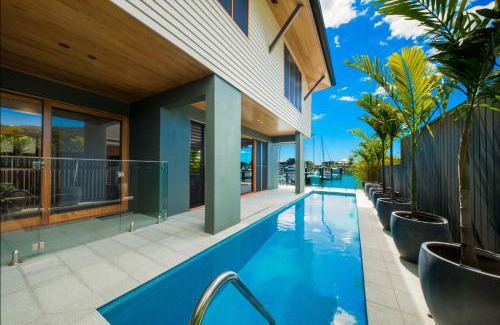 Airlie Beach House | Airlie Beach Marina-Front Luxury at 10 The Cove