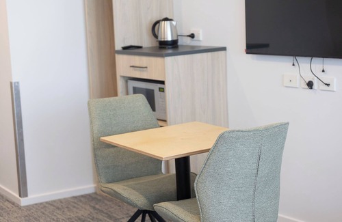Wellington Hotel | Airport Stays