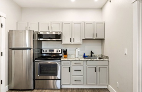 Great Falls Apartment | Aisling Suites