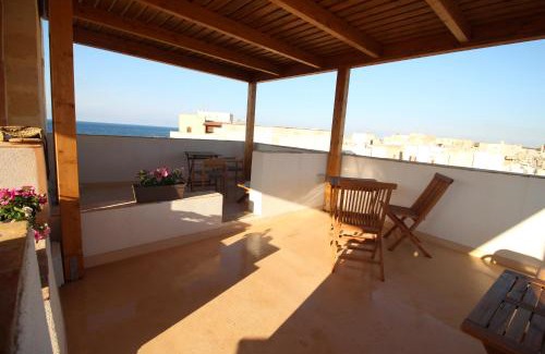 Favignana House | Ajamola '800