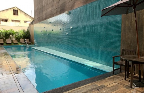 Santa Ifigenia Apartment | Akile Movva