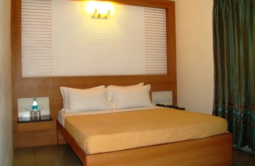 Vishweshwarapura Hotel | Akshaya Lakshmi Comfort