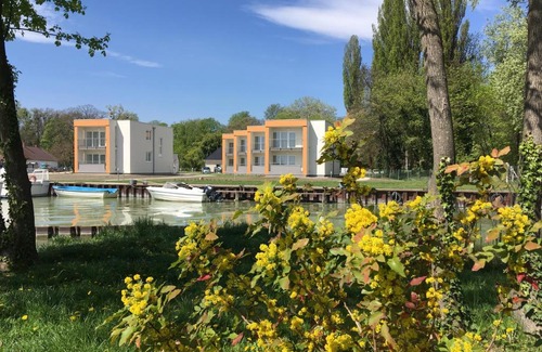 Keszthely Apartment | Akvárium Apartmanházak