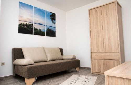 Keszthely Apartment | Akvárium Apartmanházak