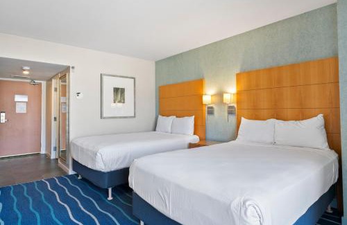 Ala Moana Apartment | Ala Moana Hotel Sleeps 4 near beach