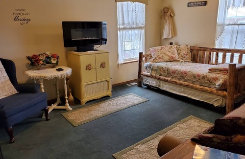 Wasilla Bed & Breakfast | Alaska's Lake Lucille B&B