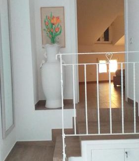 Piazza-Tralia-Pendolo House | Alba & Tramonto