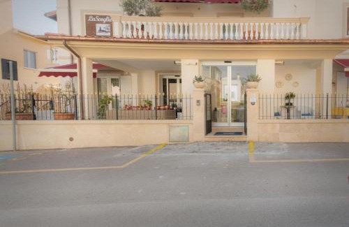Castiglione della Pescaia Hotel | Albergo La Scogliera