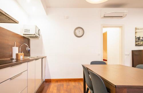 La Sagrada Familia Apartment | Alcam Enamorats