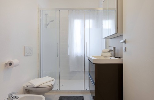 Citta Nuova-Barriera Nuova-San Vito-Citta Vecchia Apartment | Alexander's Nest